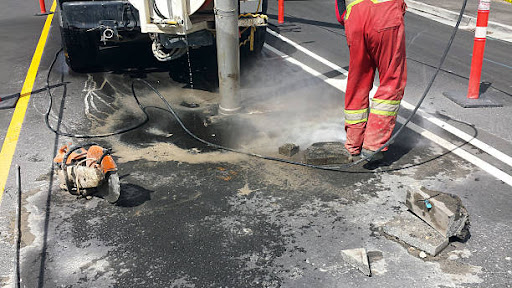 CSA Specialised Services operator carrying out vacuum hydro excavation.
